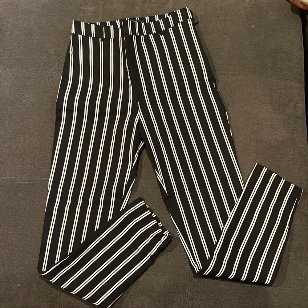 Forever 21 girls pants size S